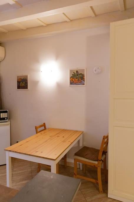 Lovely Portion Of Property Few Steps From Basilica Santa Croce Florence Extérieur photo